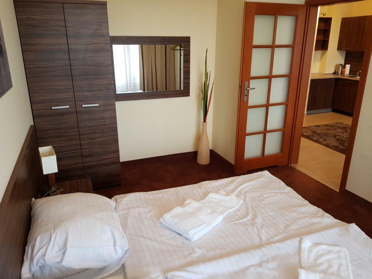 コウォブジェクApartament W Olimpic Parkアパートメント エクステリア 写真